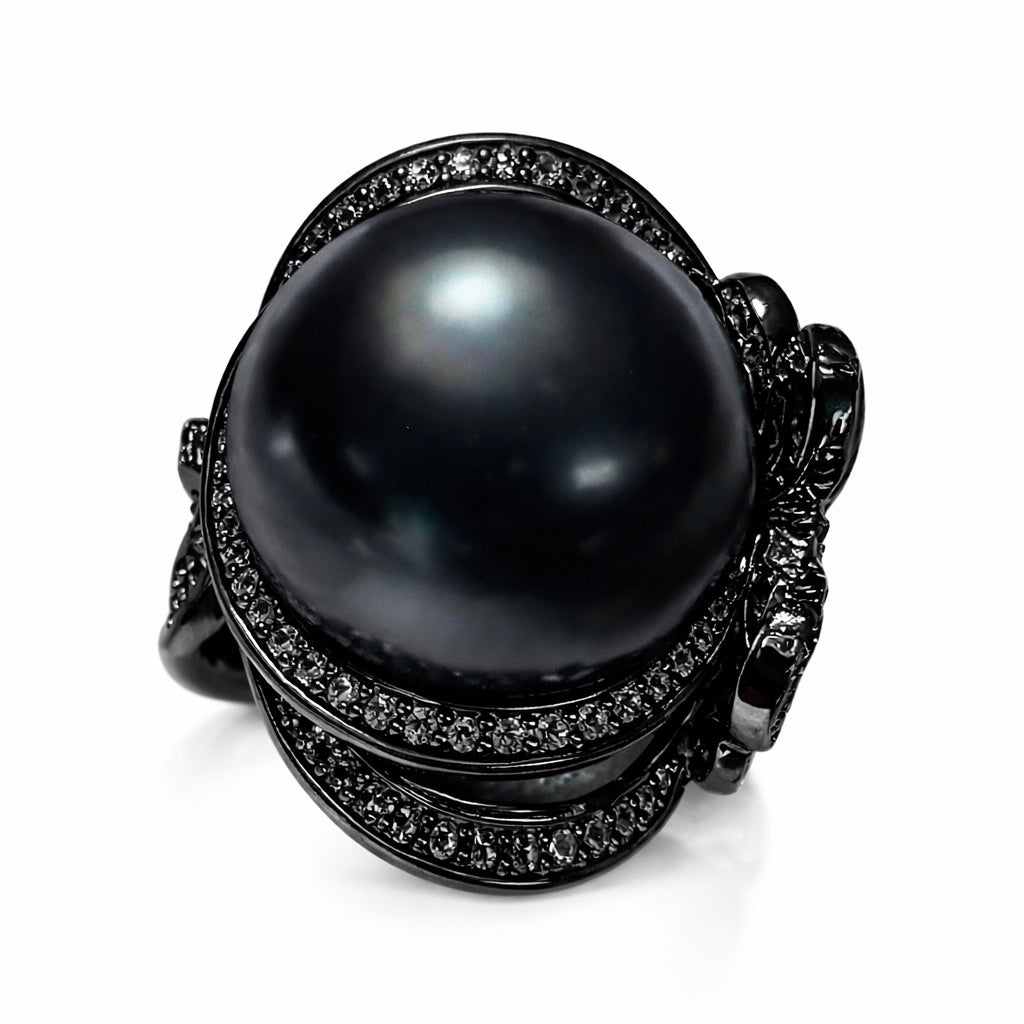 Velours Noir: 15mm Tahitian Black Pearl Bow Ring in Black Gold