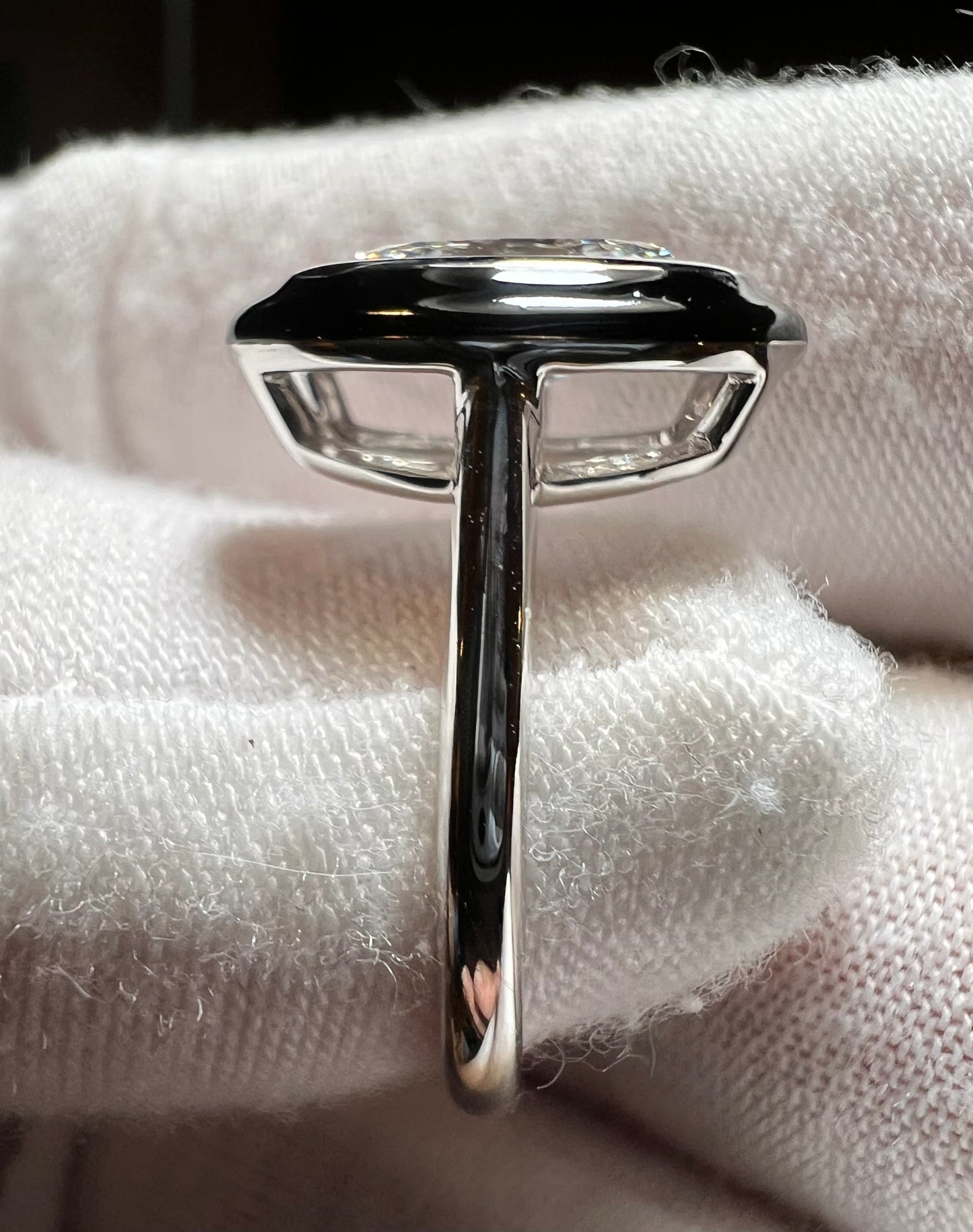 Maison Deco Ring : 4 Carat Oval Cut Lab Grown Diamond Black Agate Ring