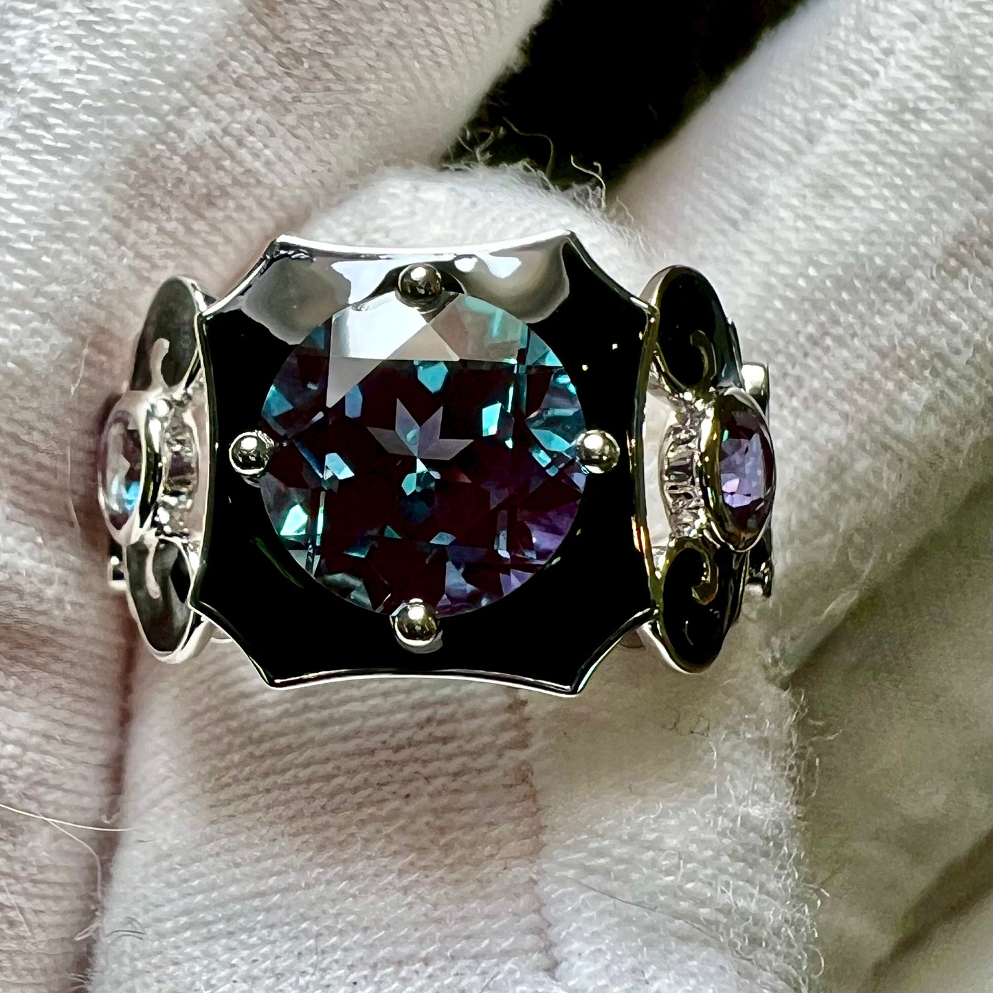 London Nocturne : Color Change Alexandrite and Black Agate Ring