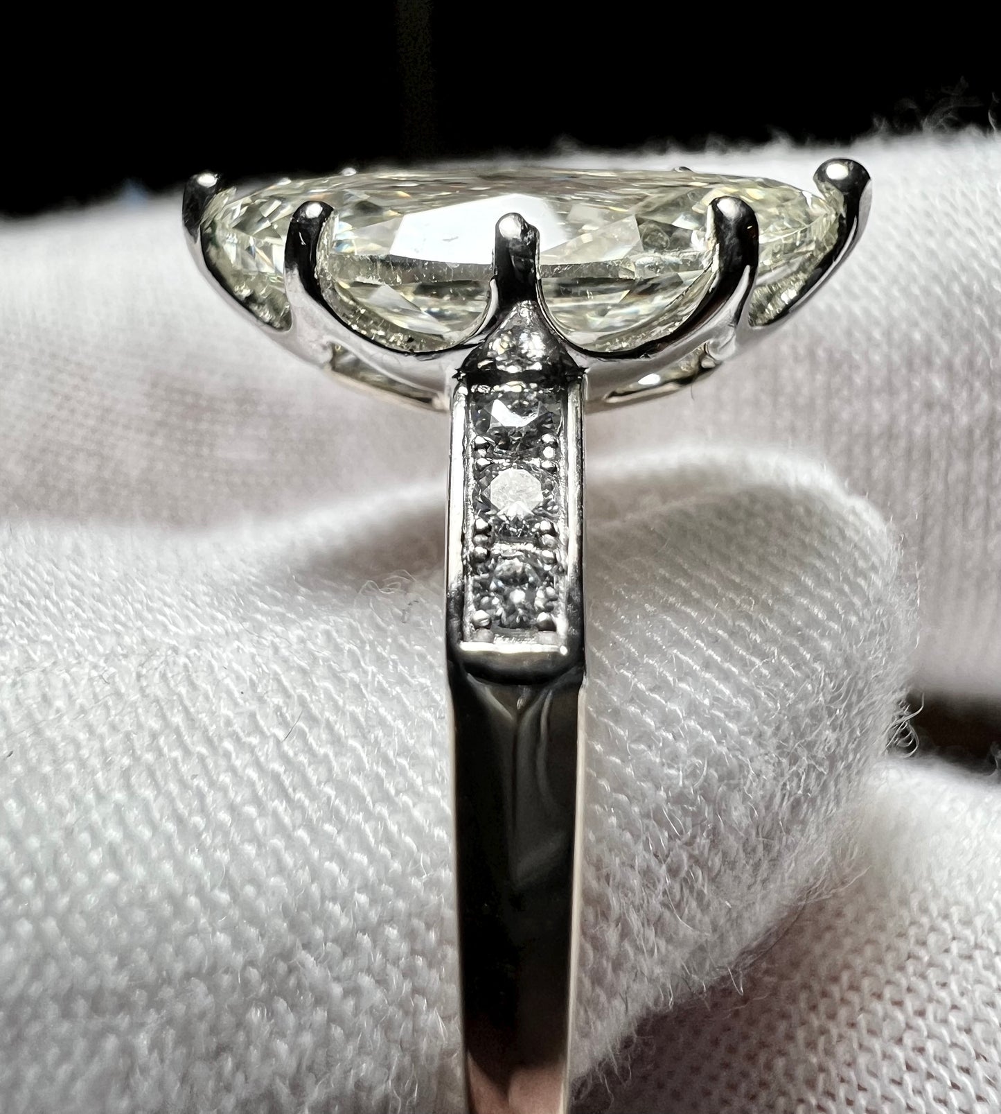 The Marlene Belgium : 5 Carat Marquise Cut Lab Grown Diamond Engagement Ring