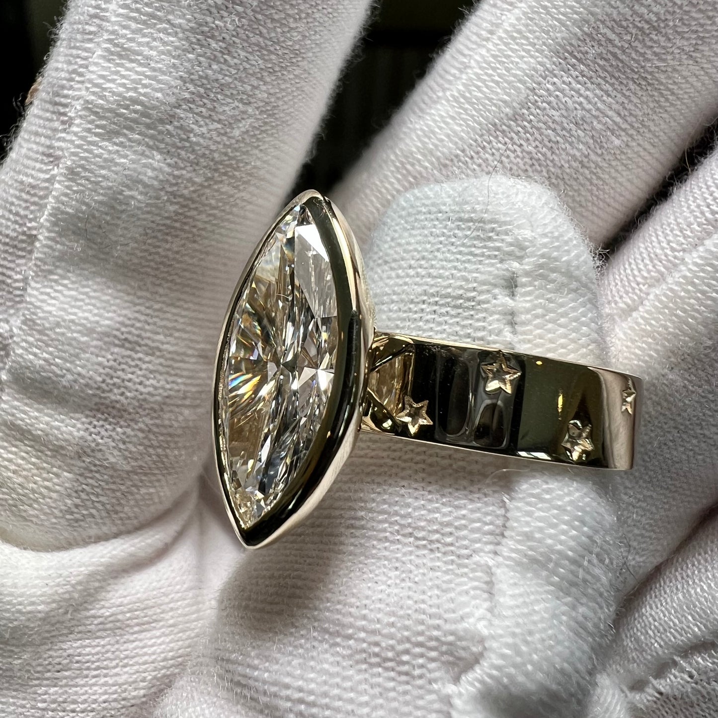 The Fifth Constellation : 4 Carat Marquise Cut Lab Grown Diamond Engagement Ring Set