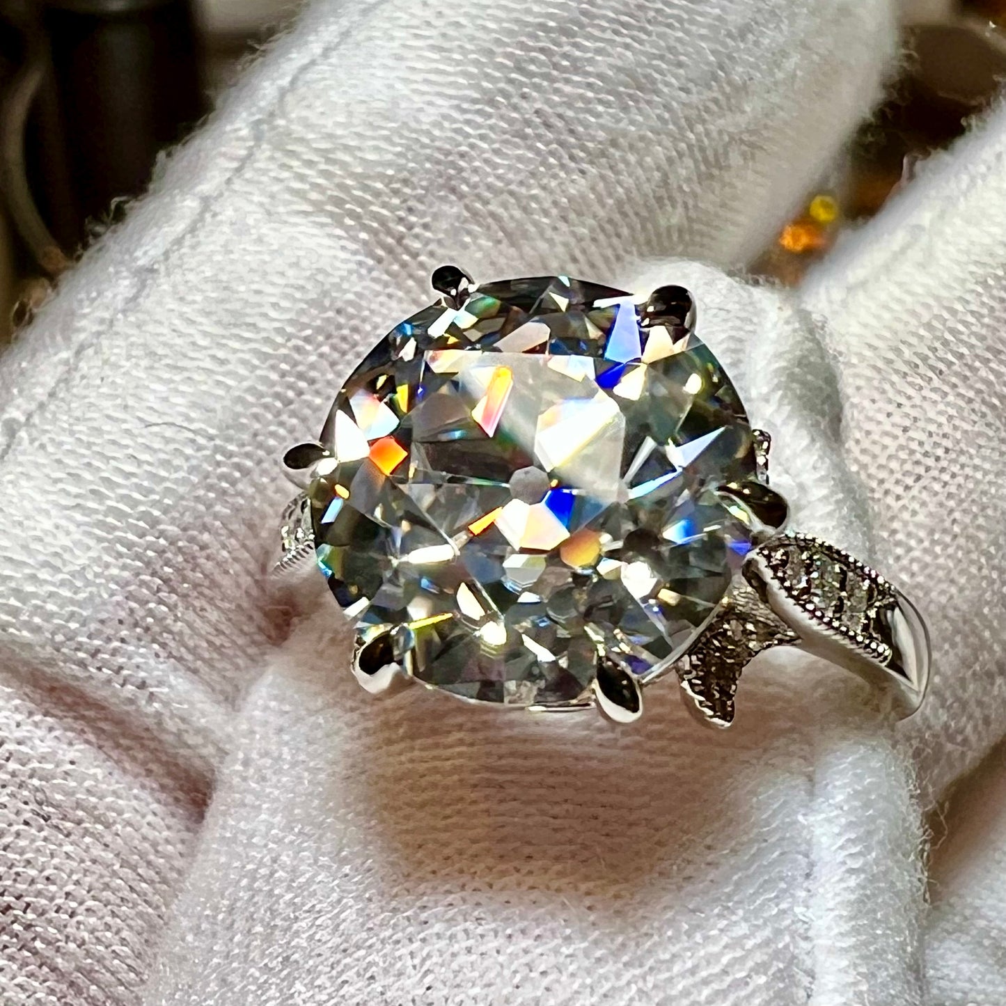 Beaumont Round: 6 Carat Round Brilliant Lab Grown Diamond Engagement Ring