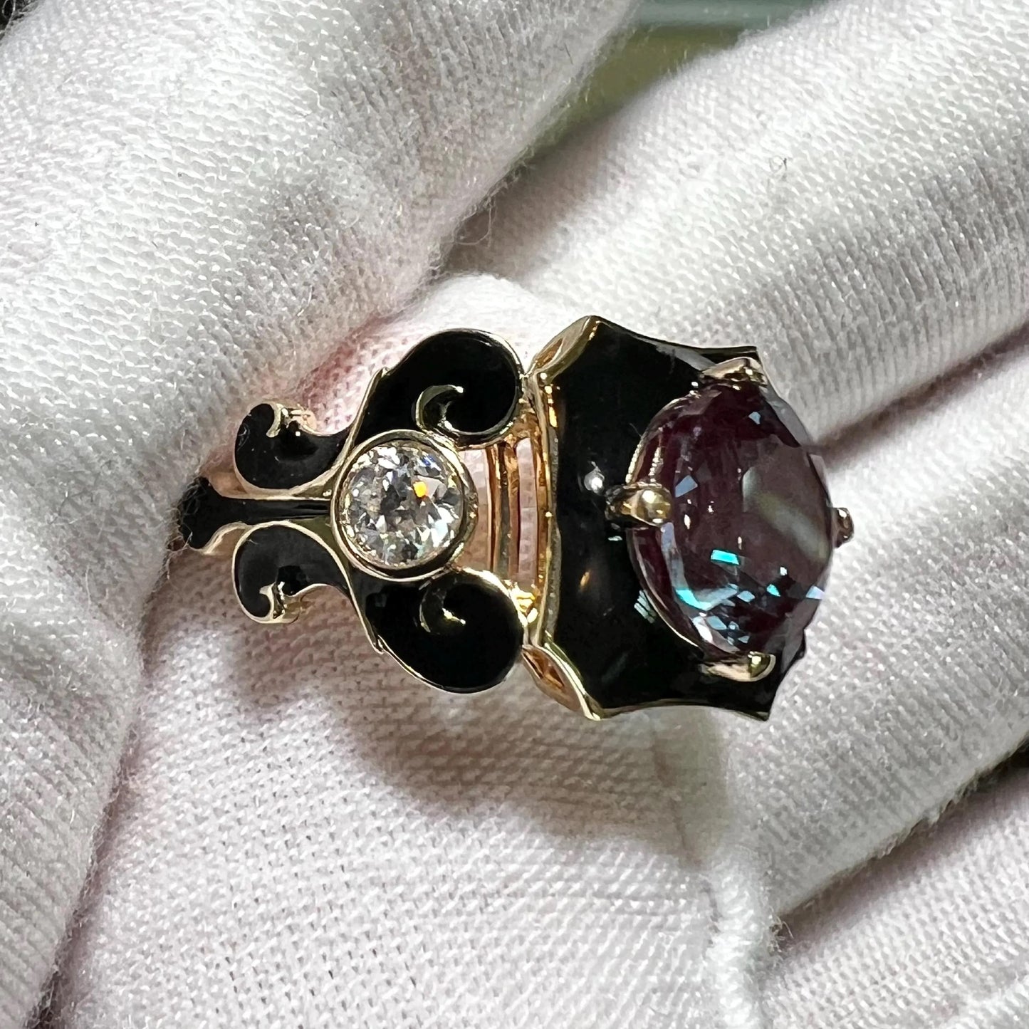 London Nocturne : Color Change Alexandrite and Black Agate Ring