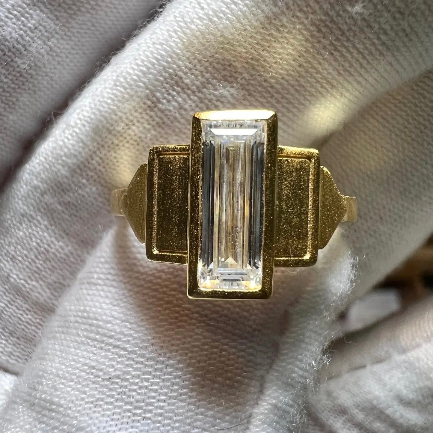 The Column : 2.5 Carat Vertical Baguette Diamond Ring